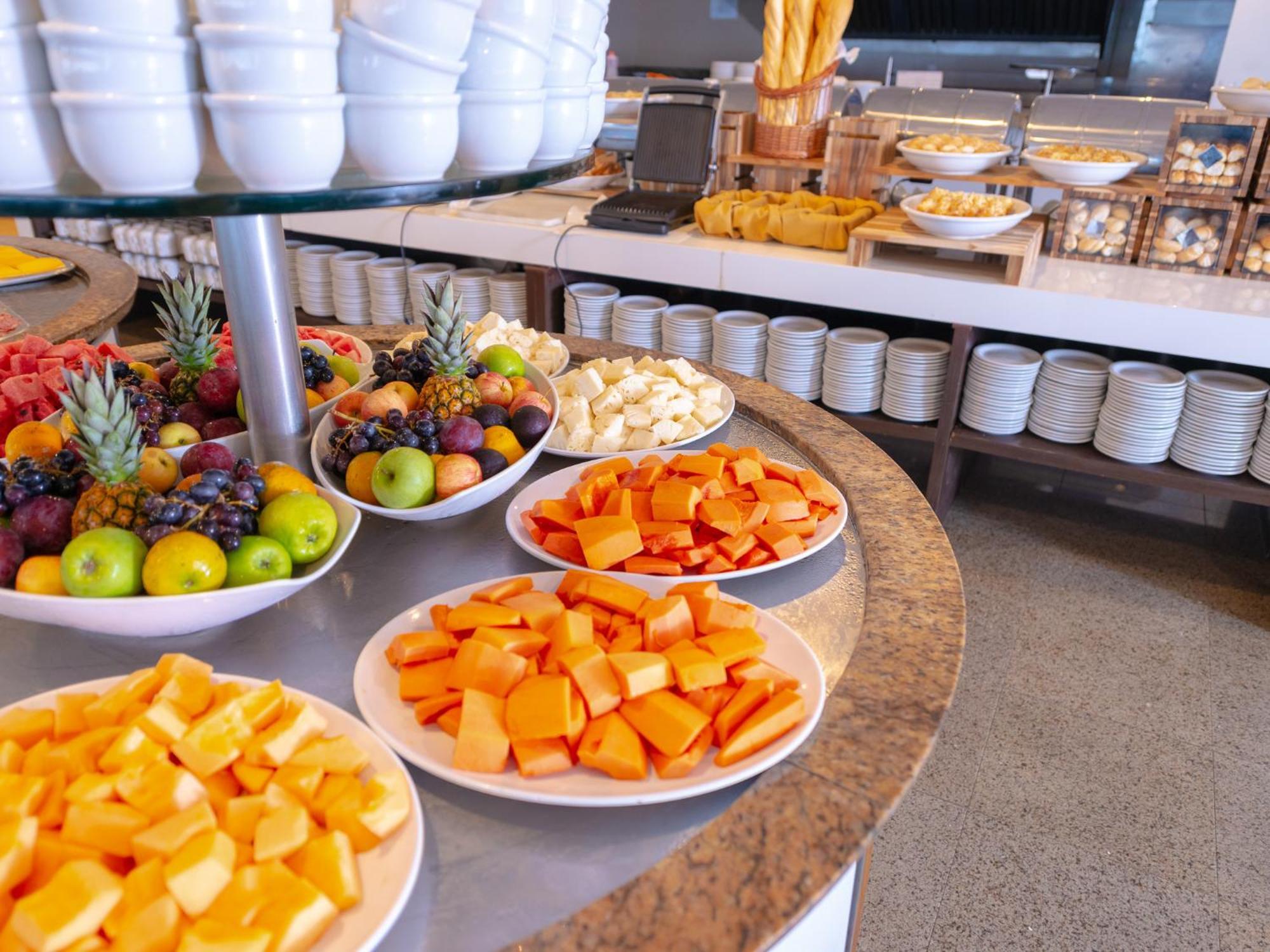 Ocean Palace All Inclusive Premium Natal Ngoại thất bức ảnh Fruit at a buffet