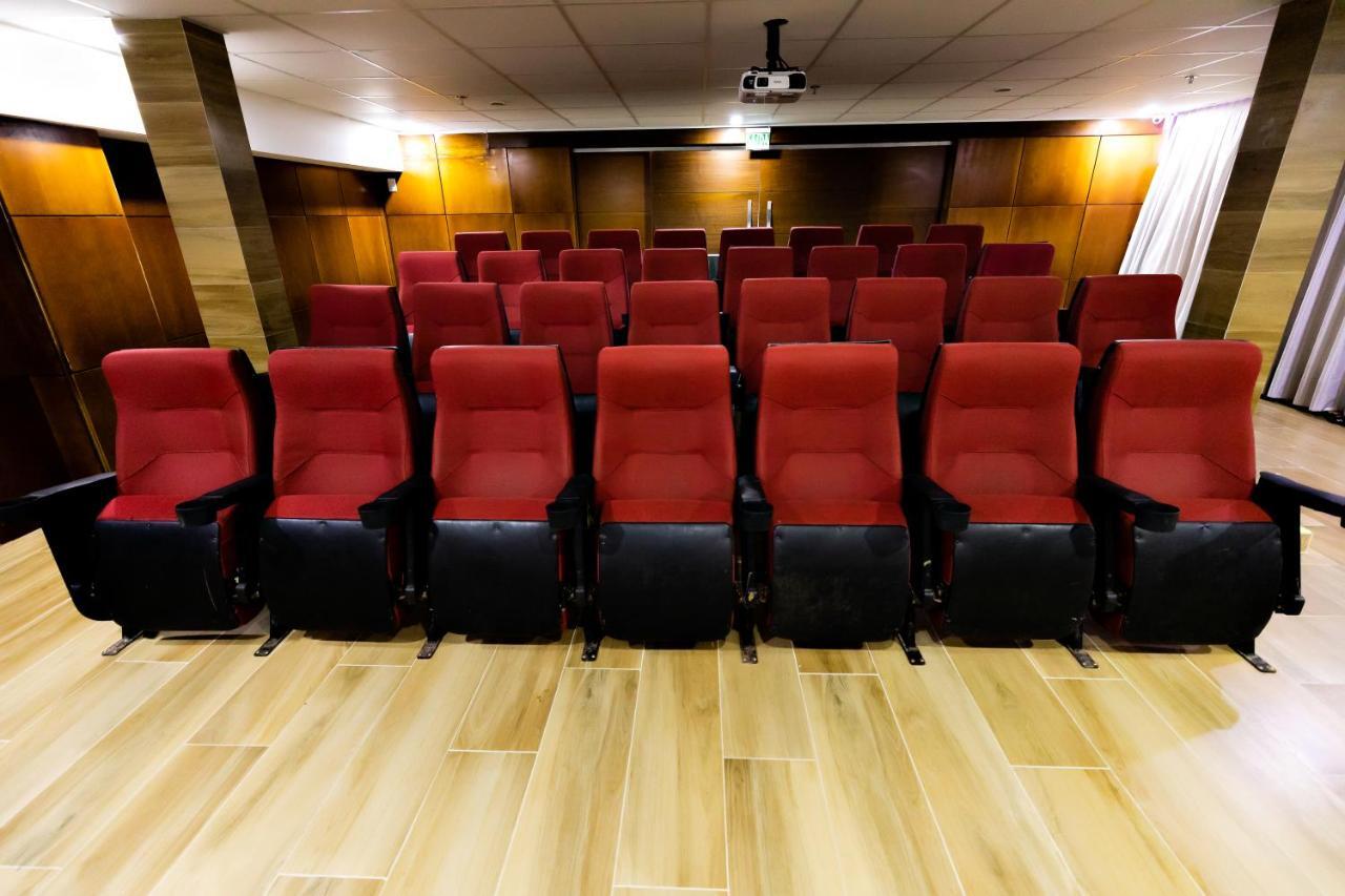 Ocean Palace All Inclusive Premium Natal Ngoại thất bức ảnh The cinema at the National Museum of the Marine Corps